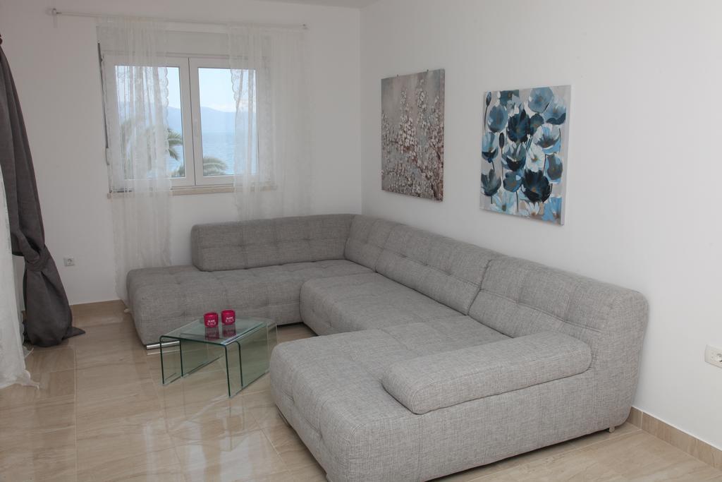 Apartments Mare Gradac  Exterior foto