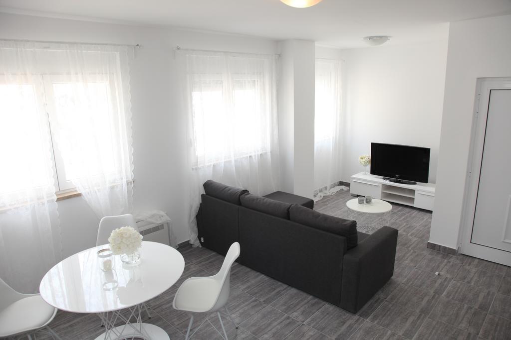 Apartments Mare Gradac  Exterior foto